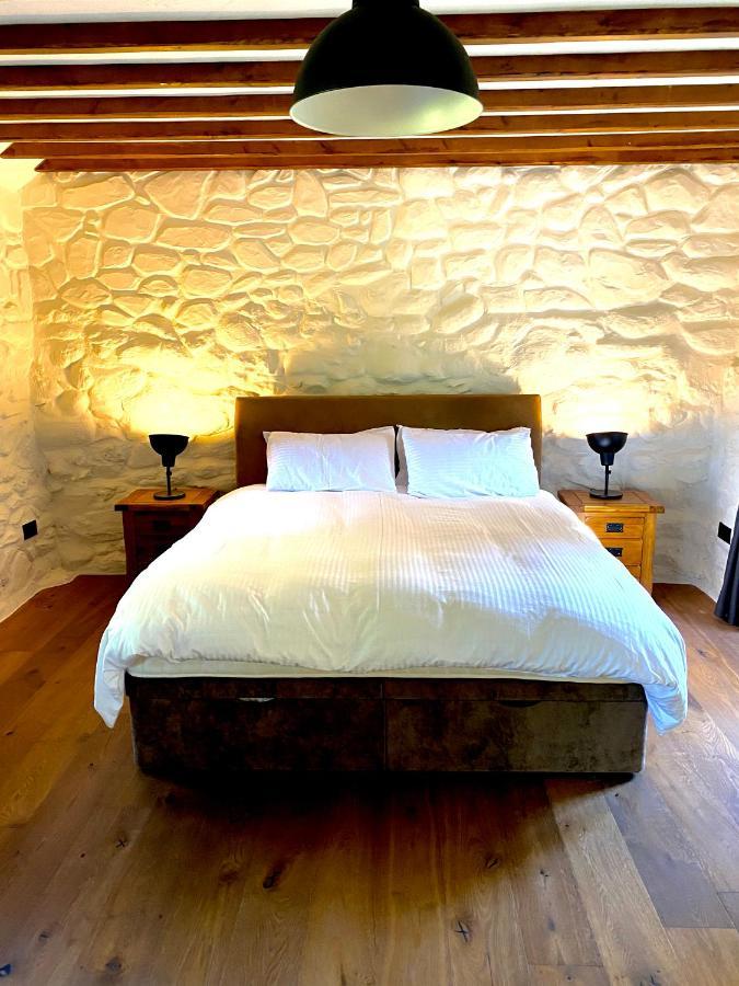 Beautiful Ancient Stone Cottage, Local Walks & Pub! Conwy Eksteriør bilde