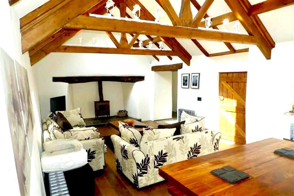 Beautiful Ancient Stone Cottage, Local Walks & Pub! Conwy Eksteriør bilde